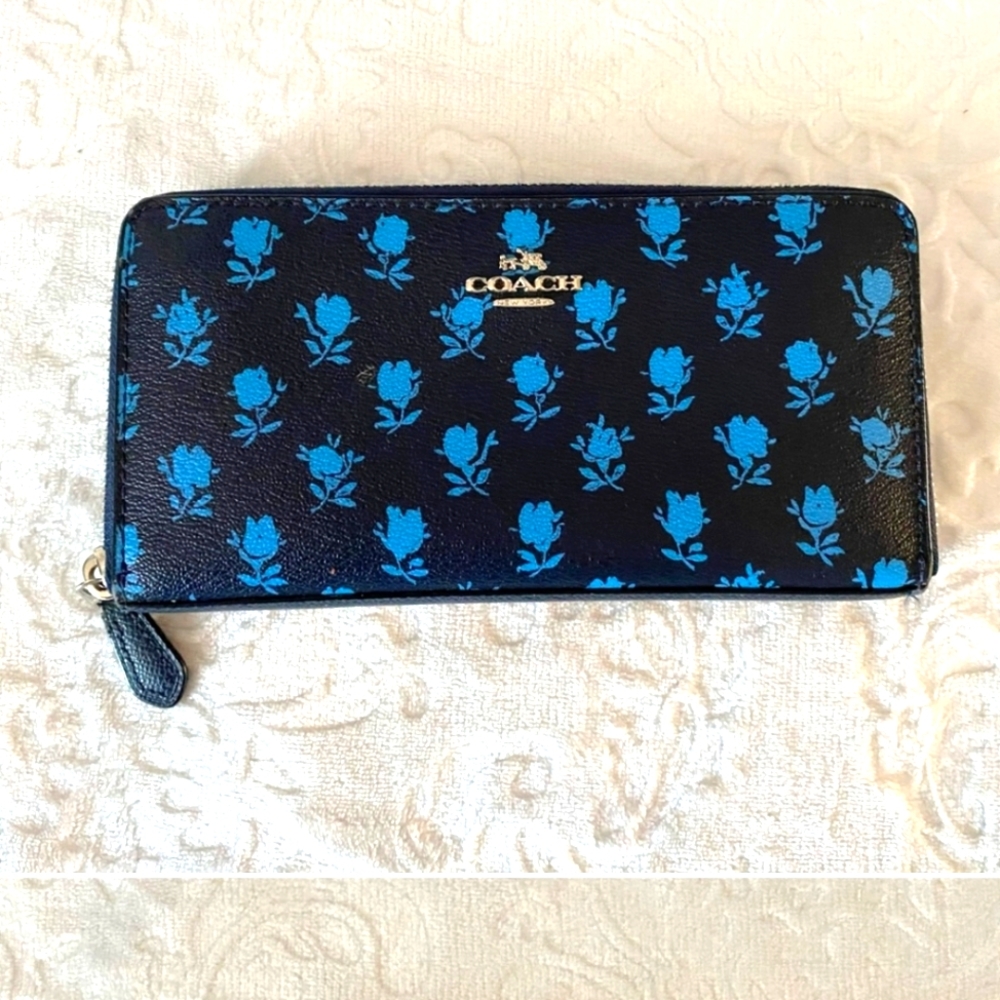 FOR KD - Coach Badlands Accordion Wallet